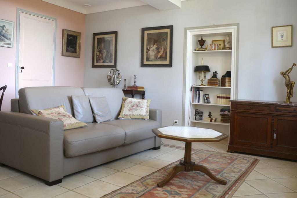Les Deux Cedres Apartment Bergerac Ngoại thất bức ảnh